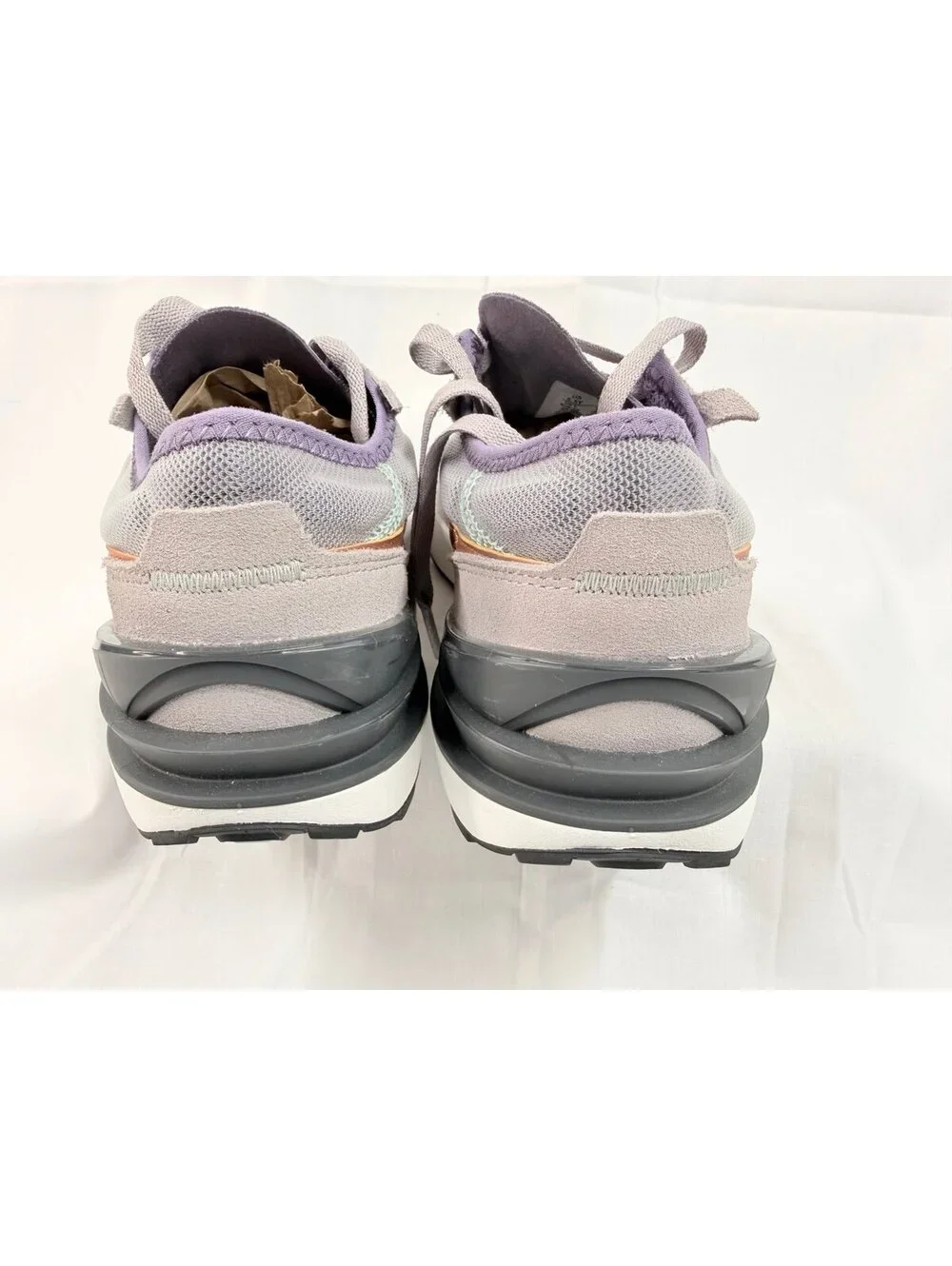 Nike Waffle One GS  running  Size 5.5 y Color: Summit White/Metallic Red Bronze